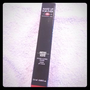 Make up forever artist/liquid matte lipstick #105